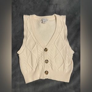 beige cropped sweater vest
